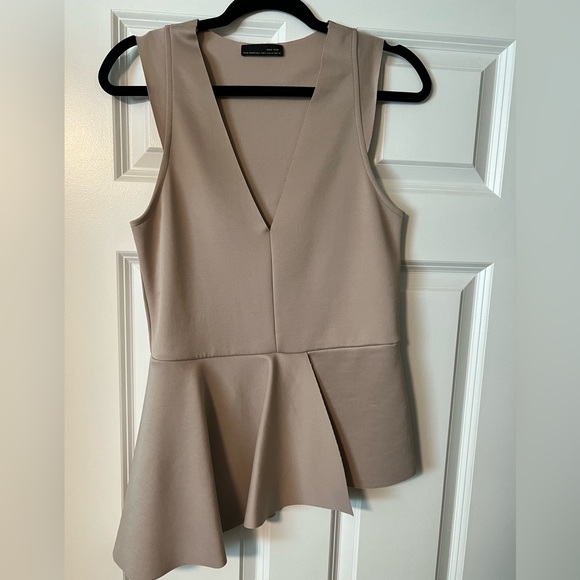 ZARA Top - Picture 1 of 3